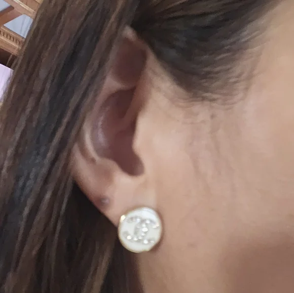 CHANEL Gold and White Earrings - Picture 5 of 6